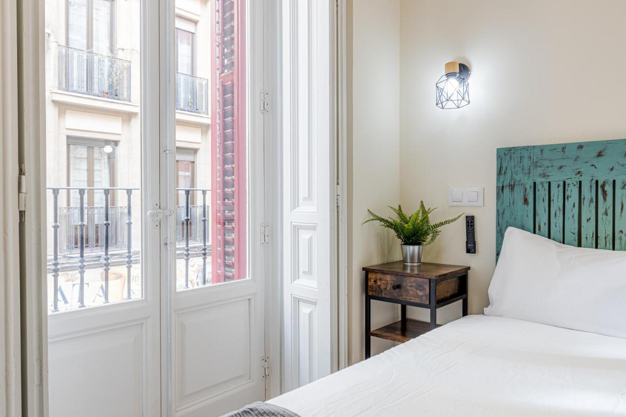 Latina XIII Lägenhet Madrid Exteriör bild